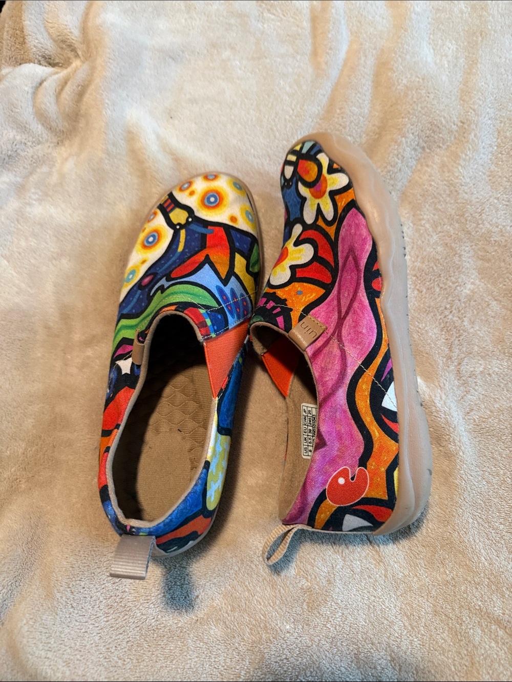 UIN Women's Multicolor Slip-On Flats - Vibrant Abstract Pattern